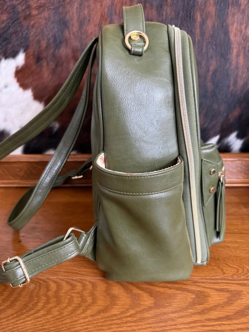 Itzy Ritzy Olive Mini Boss Plus - Picture 2 of 10